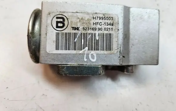 Audi A4 S4 B8 8K Air conditioning (A/C) expansion valve 52316990