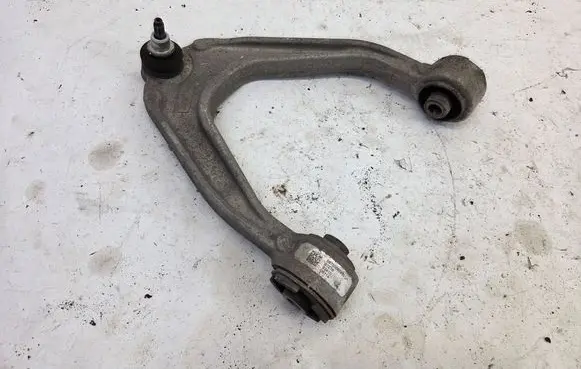 Maserati Ghibli Front lower control arm/wishbone 06700041850