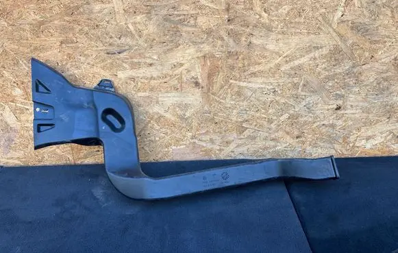 Audi Q4 e-tron Cabin air duct channel 1EA819801
