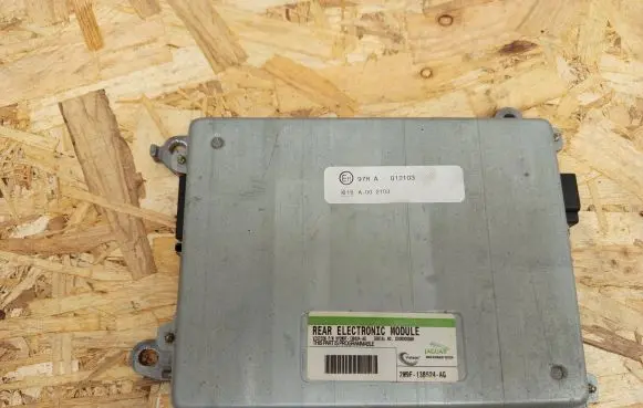 Jaguar XJ X350 Other control units/modules 2W9F13B524AG E1197RA012103 97RA012103