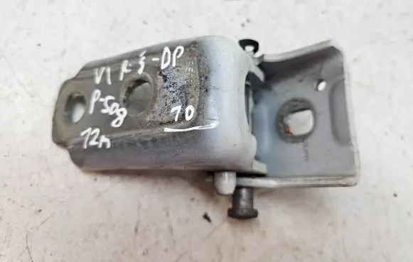 Peugeot 508 Front door upper hinge