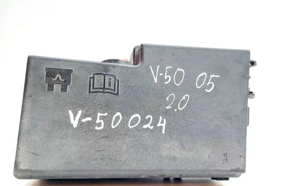 Volvo V50 Fuse box set 30679813 3M5T14A142AB