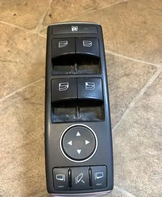 Mercedes-Benz E W212 Electric window control switch A2129056100