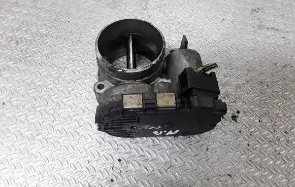 Mercedes-Benz C W203 Throttle valve A1110980109