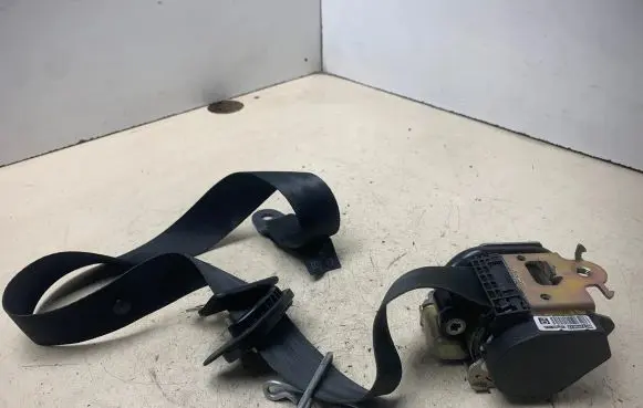 Peugeot 307 Front seatbelt 040066 AGT40IP