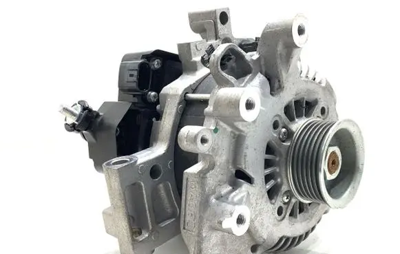 Suzuki Swift IV Generator/alternator 9615069T01