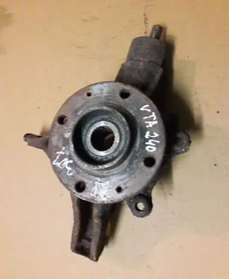 Peugeot 307 Front wheel hub