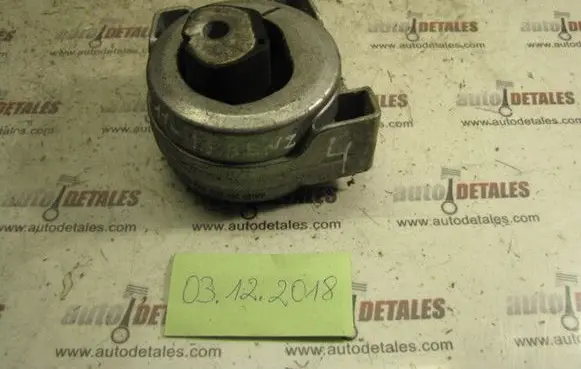 Mercedes-Benz A W169 Engine mount bracket A1692401218