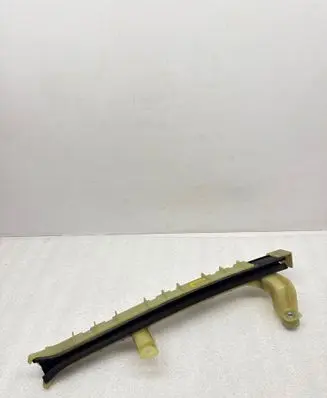 Jeep Cherokee Rear door windshield rail C17507103