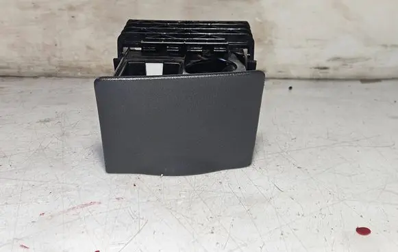 Mercedes-Benz Vito Viano W639 Cup holder A6396800258