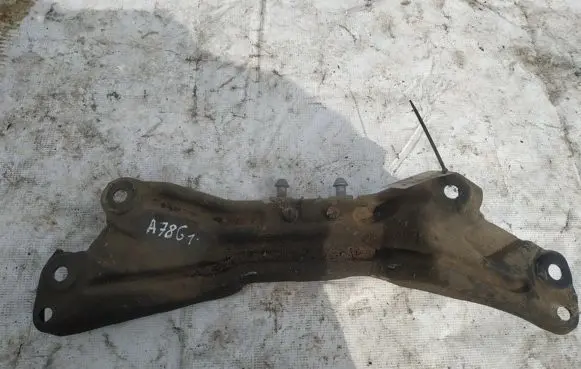 Audi A6 S6 C6 4F Engine mounting bracket