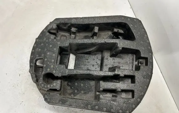 Jeep Grand Cherokee Spare wheel section trim 68284639AB
