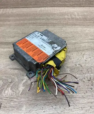 Mercedes-Benz E W210 Airbag control unit/module 0028203226 USED