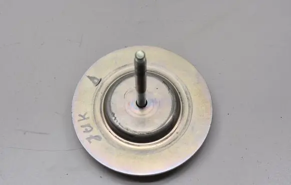 Nissan Juke I F15 Spare wheel bolt 