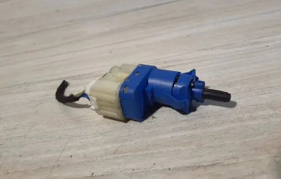 Fiat Ducato Brake pedal sensor switch 50520116