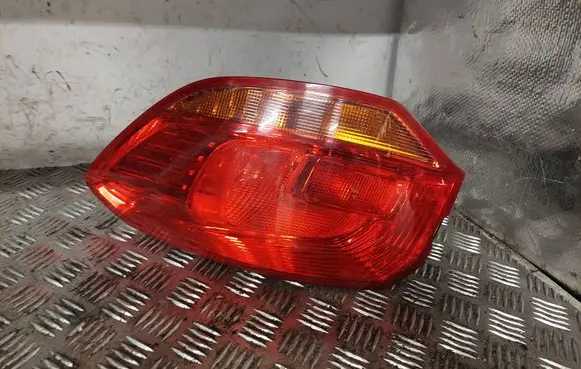 Opel Astra J Rear/tail lights 13282243 13314051