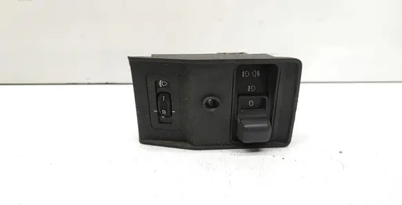 BMW 5 E34 Fog light switch 8351239