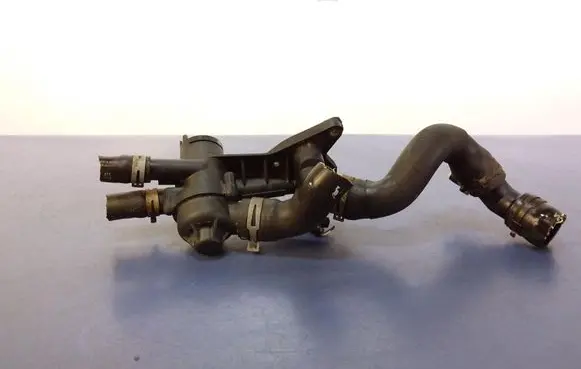 Skoda Fabia Mk2 (5J) Thermostat/thermostat housing 03C121111B