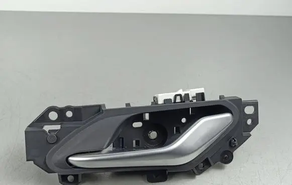 Jeep Grand Cherokee WL Front door interior handle PA6GF15 6PV27TRMAA