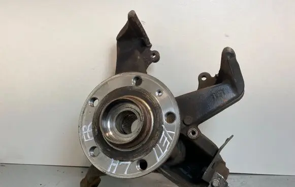 Skoda Yeti (5L) Front wheel hub