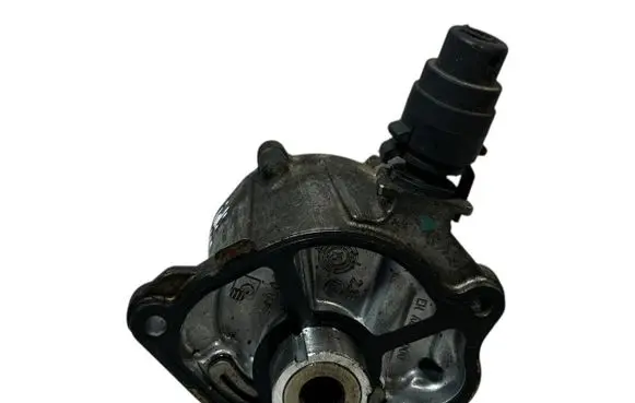 Mercedes-Benz Vito Viano W639 Vacuum pump A6510900005
