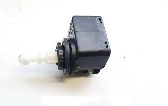 Headlight level adjustment motor
