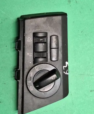 BMW X3 E83 Light switch