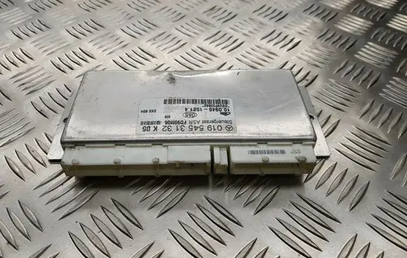 Mercedes-Benz C W202 ABS control unit/module 0195453132