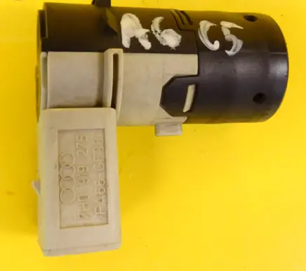 Audi A6 S6 C6 4F Parking PDC sensor 7H0919275