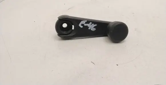 BMW 3 E46 Rear door window winding handle 8122503