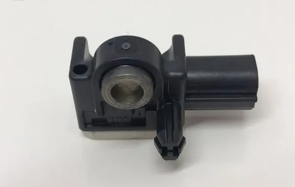 Ford Mondeo MK IV Airbag deployment crash/impact sensor AM5T14B342AA 120802203