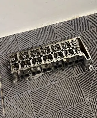 BMW X5 F15 Engine head 