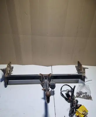 Mitsubishi Pajero Tow bar set 053693M01