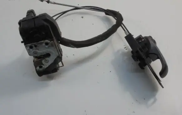 Nissan Tiida C11 Rear door lock 
