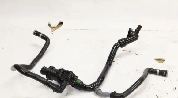 Ford Kuga II Thermostat housing 980364878000
