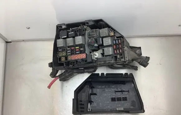 Ford Galaxy Fuse box set 6G9T14A076AE