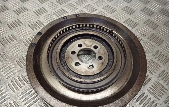 Volkswagen Polo IV 9N3 Flywheel 030105271
