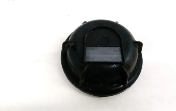 Volvo S80 Headlight/headlamp dust cover 9178538 89025105