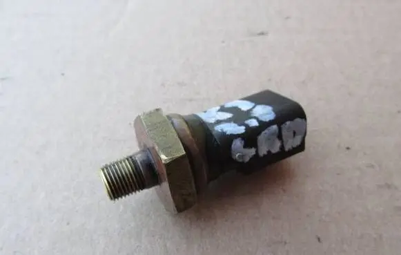 Jeep Liberty Oil pressure sensor 