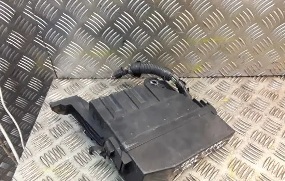 Lexus IS 220D-250-350 Fuse box set