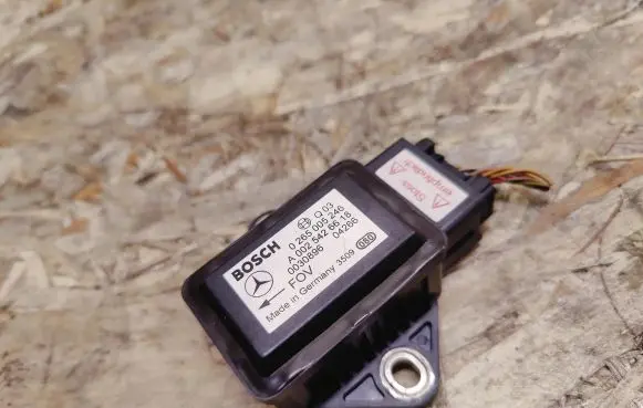 Mercedes-Benz S W220 ESP acceleration yaw rate sensor A0025426618 0265005246