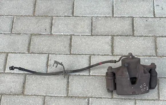 Hyundai Tucson TL Front brake caliper