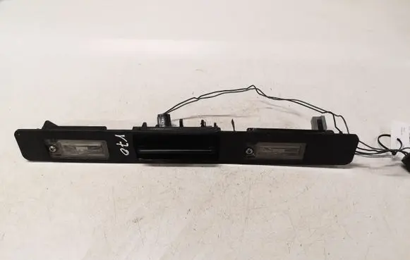 Trunk door license plate light bar