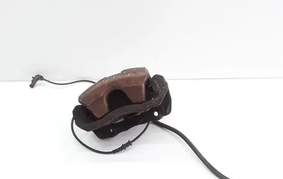 Mercedes-Benz E W212 Front brake caliper