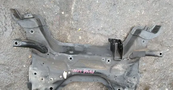 Peugeot 3008 I Rear axle beam 