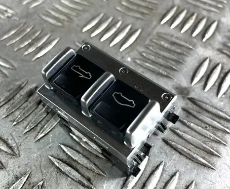 Volvo C70 Sunroof switch 30739682
