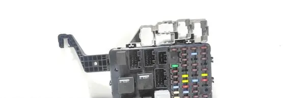 Ford Mondeo Mk III Fuse module 3S71F042B85CA