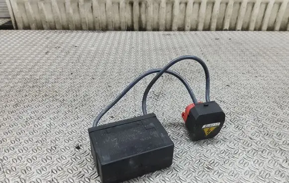 Opel Vectra C Headlight ballast module Xenon 13732906