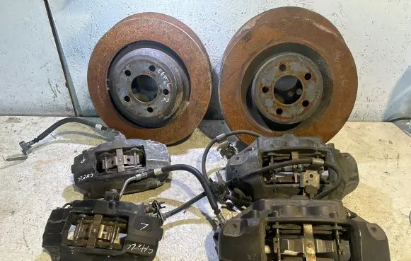 Dodge Challenger Brake discs and calipers set S122000359 P68438423AB