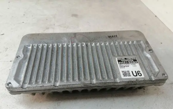 Toyota Auris E180 Engine control unit/module 896610ZU60 2756009480
